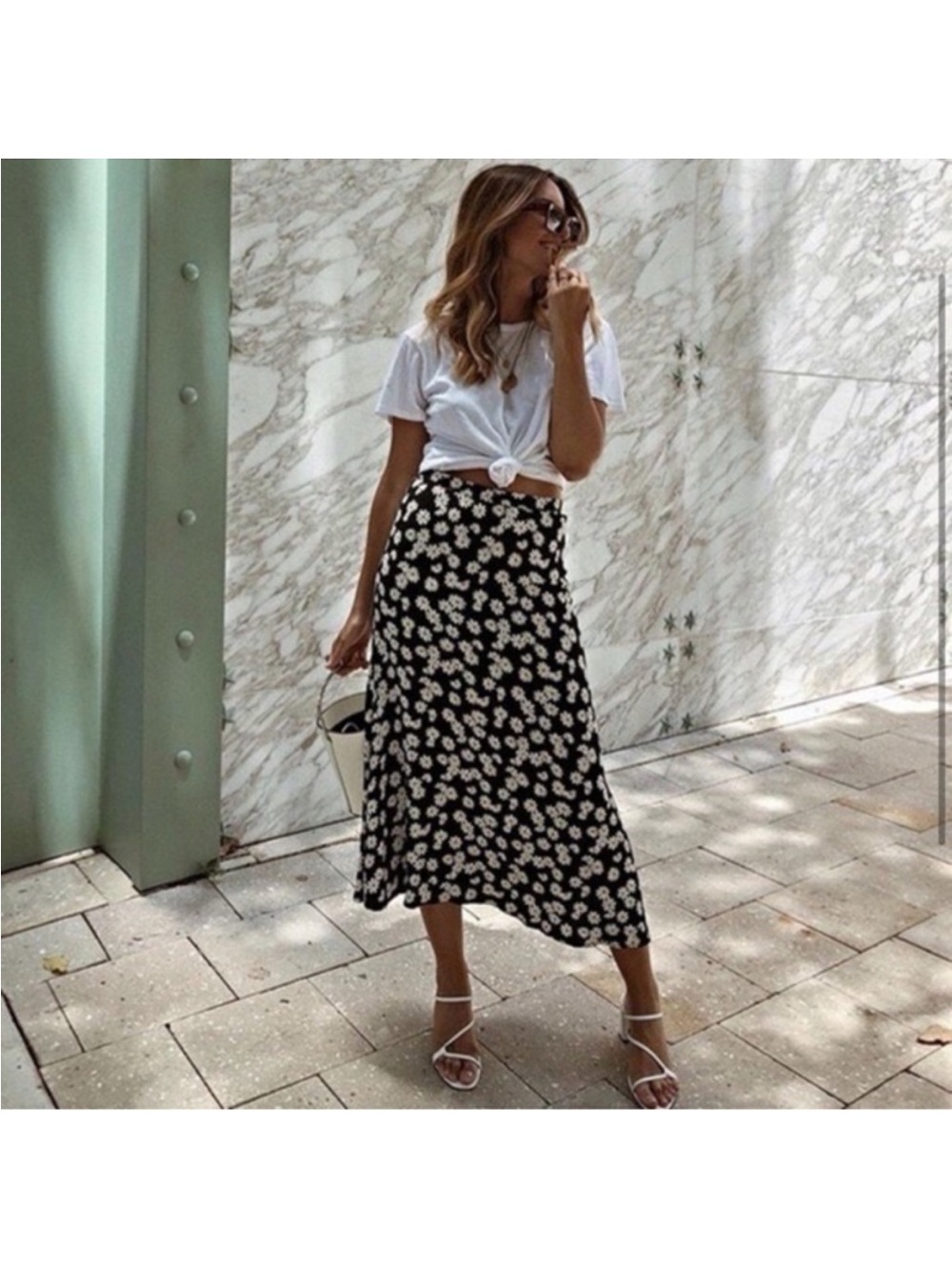Reformation Bea Daisy Chain Floral Midi Skirt. Black and White. SIZE 10, EUC! - Picture 6 of 14